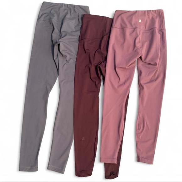 Set of Three High-Waisted Leggings. XS - Picture 4 of 4